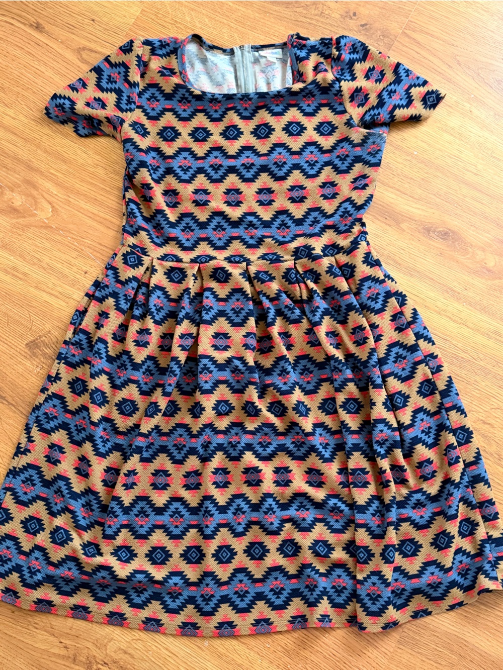 LuLaRoe Amelia 🖤